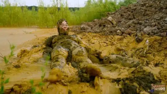 Orgasm in Mud and Manure - Image 5