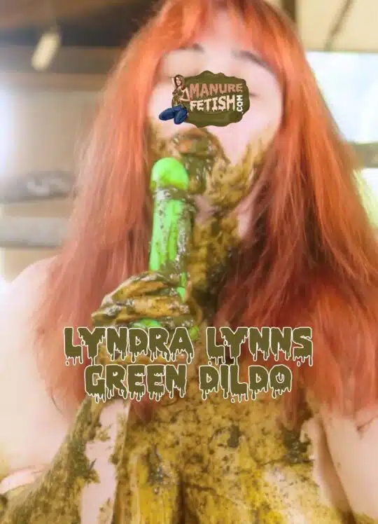 Lyndra Lynn’s Green Dildo