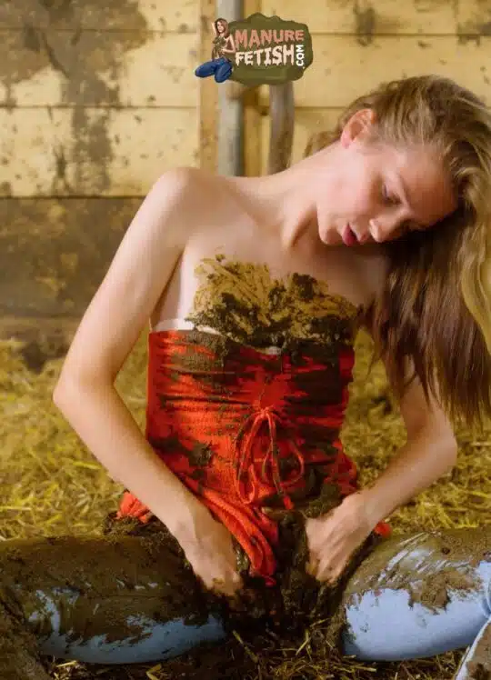 Maria Anjel´s Red Top - Image 4