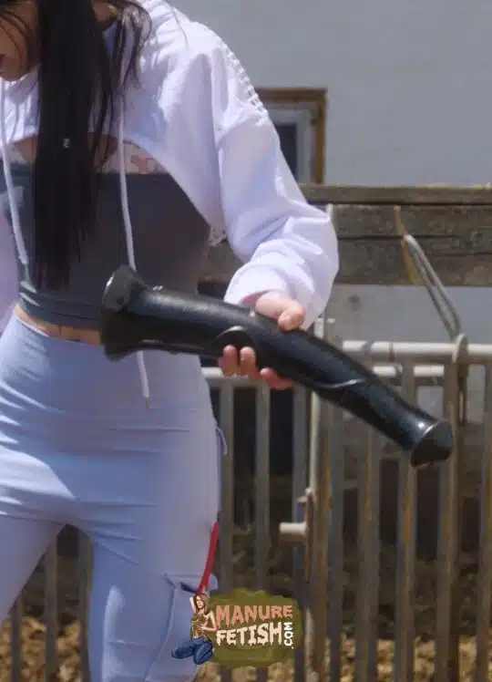 Kaitlyn Katsaros Horse Cock Dildo - Image 3